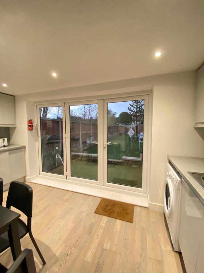Cozy En-Suite Near Stratford London Exterior foto