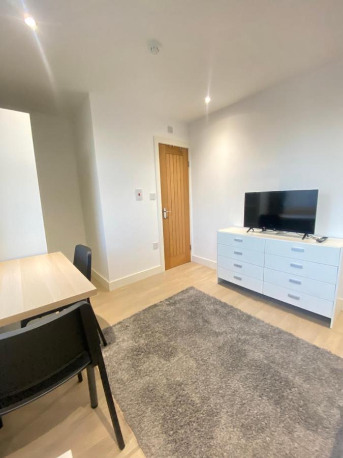 Cozy En-Suite Near Stratford London Exterior foto