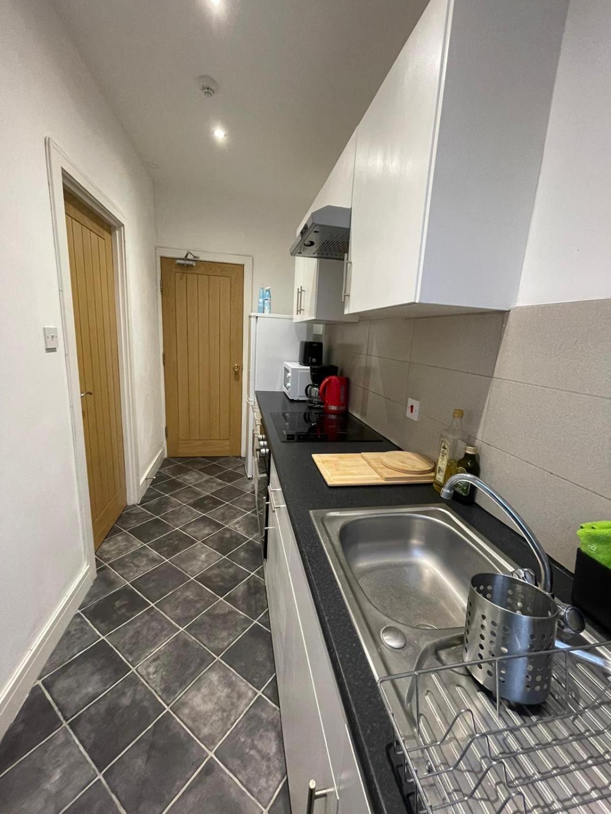 Cozy En-Suite Near Stratford London Exterior foto